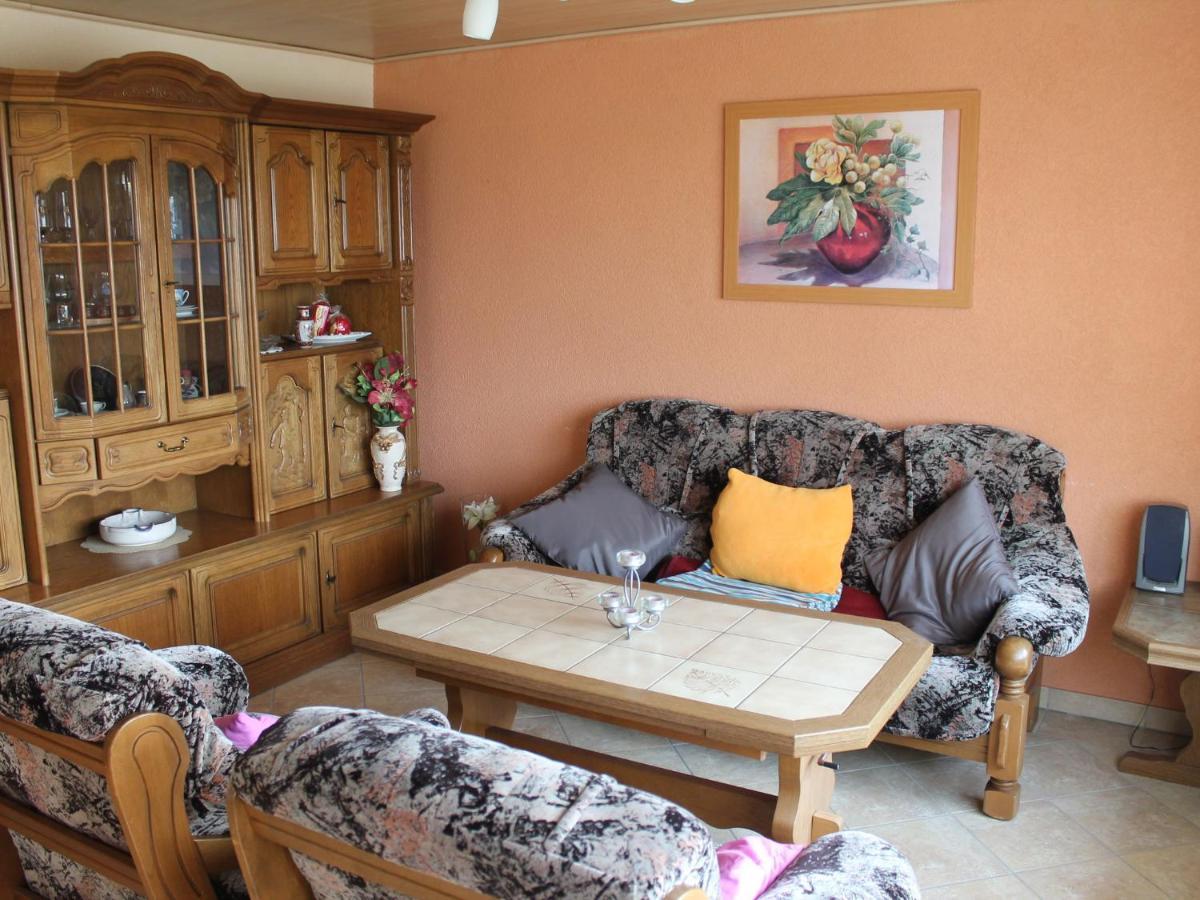 Comfy Farmhouse In Brusow With Garden Kröpelin Kültér fotó